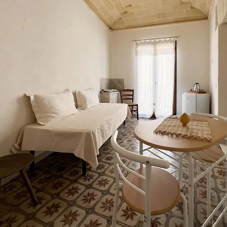 Ninni Guest house